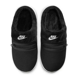NIKE BURROW NA men's size 10. Excellent pre-loved. Used gently for 1 week only.